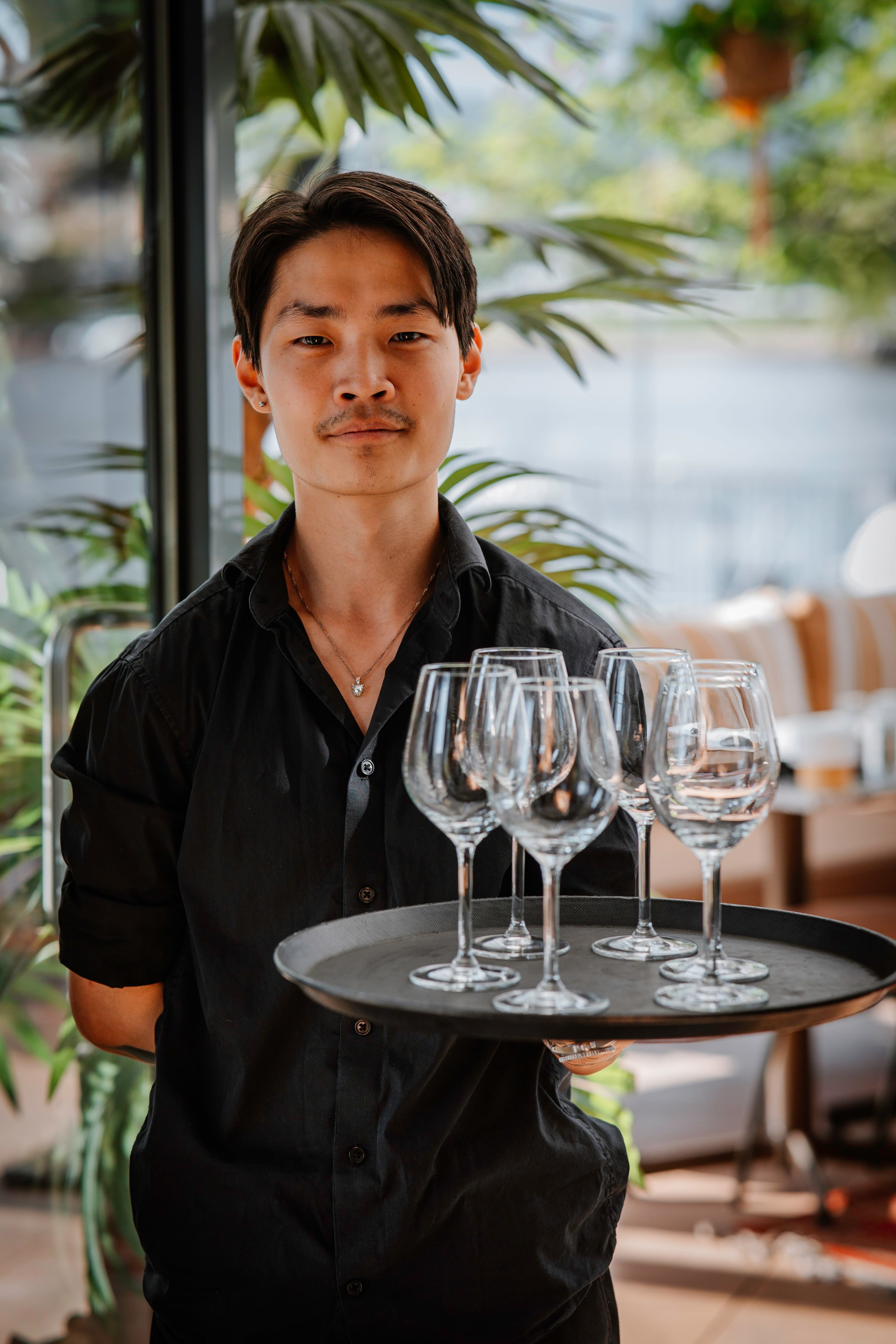 Afternoon Tea Special - tre musserende viner hos Jonas B. Gundersen